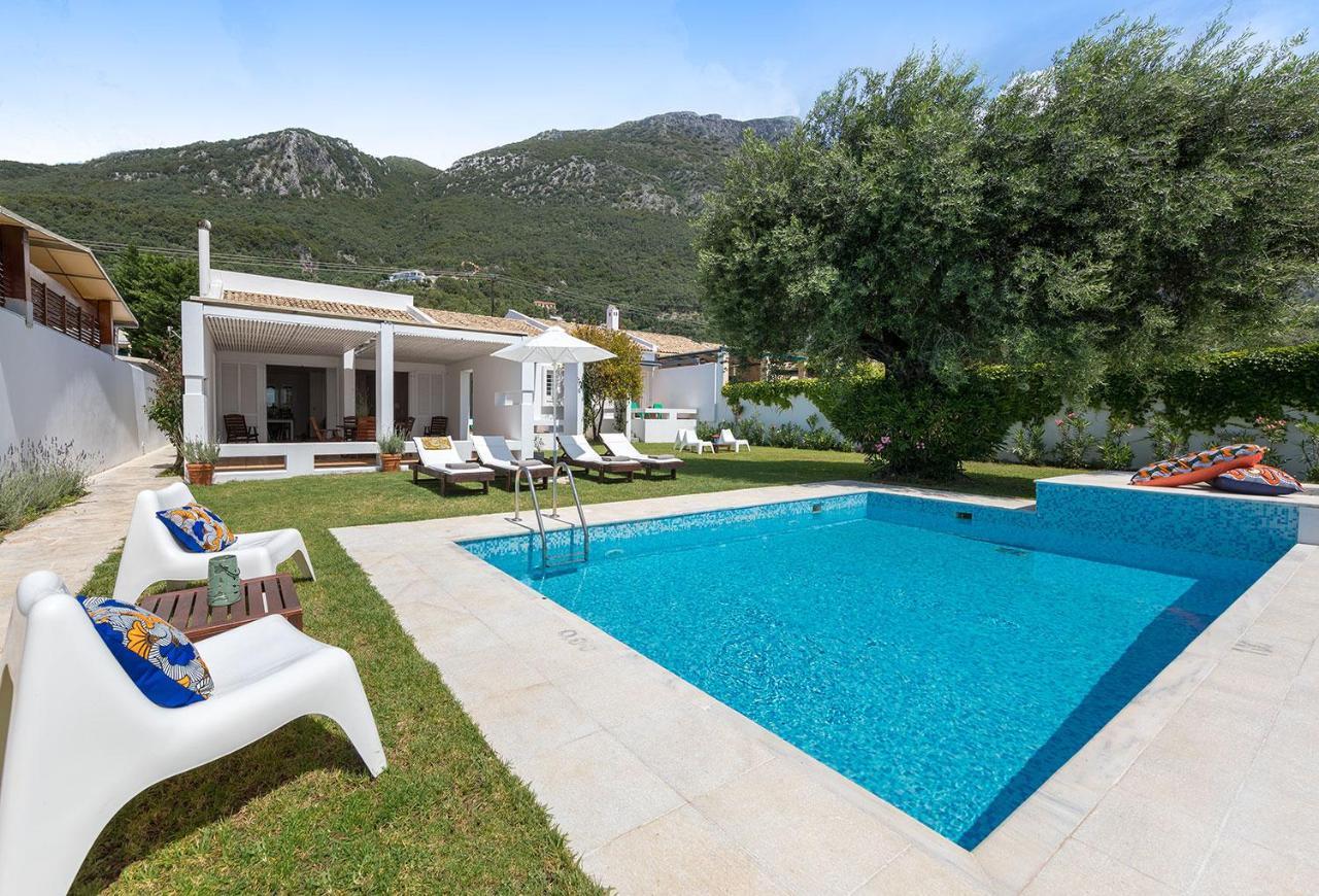 Villa Piedra Del Mar Beachfront By Villa2Be Барбаті Екстер'єр фото